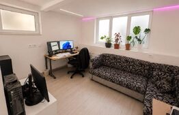 Casa de vanzare, 500 mp, zona Reghin
