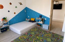 Casa de vanzare, 500 mp, zona Reghin