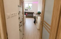Casa de vanzare, 500 mp, zona Reghin