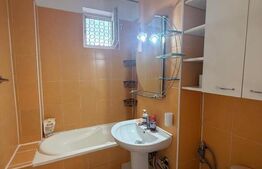 Apartament de vanzare, 58 mp, zona Semicentala