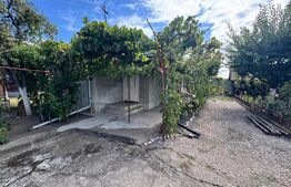 Casa de vanzare, 75 mp, 550 mp teren, zona Chetani 