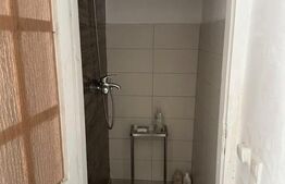 Apartament de vanzare , curte comuna, 2 camere, Zona Semicentral