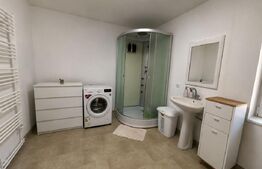 Apartament cu 3 camere, 76.60 mp, zona Centrala - Gurghiu