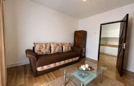 Apartament cu 3 camere, 76.60 mp, zona Centrala - Gurghiu