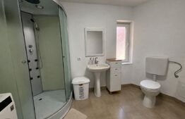 Apartament cu 3 camere, 76.60 mp, zona Centrala - Gurghiu