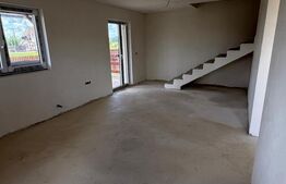 Casă P+M, 120 mp, teren de 400 mp, zona Reghin