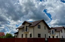 Casă P+M, 120 mp, teren de 400 mp, zona Reghin
