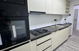 Apartament cu 4 camere, 78 mp, zona Cornișa