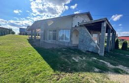 Casa de vanzare, 250 mp, zona Chirileu