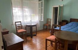 Casa cu trei camere, 73 mp, zona Reghin