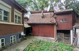 Casa cu trei camere, 73 mp, zona Reghin