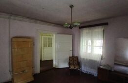 Casa cu trei camere, 73 mp, zona Reghin