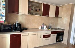 Apartament 3 camere, 70 mp, zona Reghin