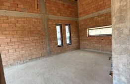 Casa moderna cu design aparte în Corunca