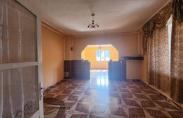 Casa de vanzare, 140 mp, teren 600 mp, zona Sangeorgiu de Mures