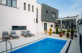Casa de vanzare, 305 mp, zona Santana de Mures 