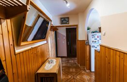 Apartament de vanzare - 2 camere - Zona Tudor 