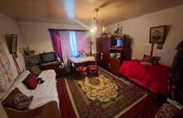 Casă cu teren de 1099 mp în Văleni, județul Mureș