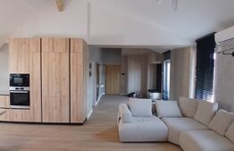 Penthouse exclusivist cu terasă panoramică, jacuzzi și saună!