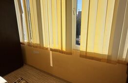 Apartament cu 3 camere, 52 mp, zona Dambu