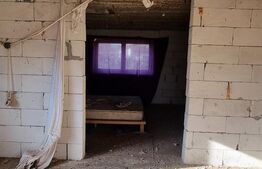 Casa 2 camere, 107 mp, zona Taureni 