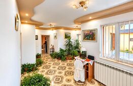 Casa de vanzare, 337 mp, zona Cucerdea