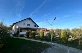 Casa de vanzare, 337 mp, zona Cucerdea