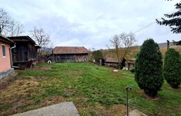 Casă cu 4 camere, 120 mp, teren 2.000 mp, zona Fărăgău