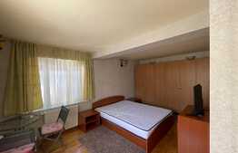 Investiție! Casa de vânzare cu 7 apartamente, 490 mp utili, zona Centrala!