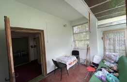 Casa cu 2 camere, 80 mp, ideal pentru spațiu comercial.