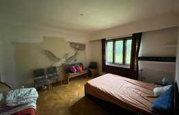 Casa individuală de vânzare,  4 camere suprafața 200 mp