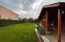 Casa de vânzare cu 5 camere, 250 mp utili, teren 1200 mp, zona liniștită! 