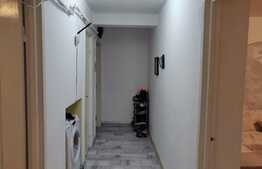 Apartament de 3 camere, decomandat, 49 mp, cartier Dâmbu