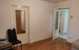 Apartament de 3 camere, decomandat, 49 mp, cartier Dâmbu