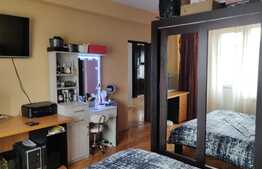 Daca nu doresti sa te deranjeze vecinii de sus, avem un apartament tip penthhouse de 3 camere in cartierul Tudor Vladimirescu, zona E-On perfect pentru tine