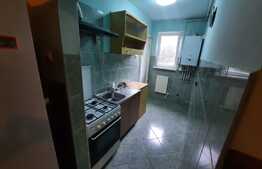 Investiție! Apartament cu 3 camere, decomandat, 60 mp, garaj inclus, zona Dâmbu