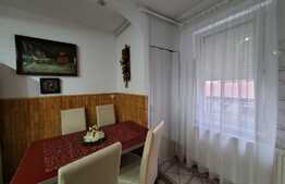 Apartament 3 camere, 82 mp utili, parcare, zona Unirii!