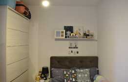 Apartament de 3 camere, 50 mp utili, cartierul Dambu