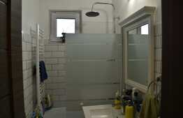 Apartament de 3 camere, 50 mp utili, cartierul Dambu