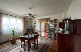 Casa de vânzare cu 5 camere, 180 mp în 7 Noiembrie