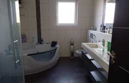 Casa de 320mp si teren de 1300 mp in zona Shopping City Targu Mures