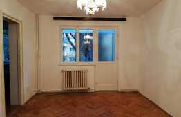 Apartament de 3 camere, semidecomandat, 52 mp, zona Budai