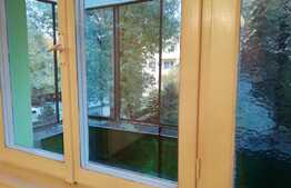 Apartament de 3 camere, semidecomandat, 52 mp, zona Budai