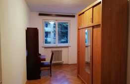 Apartament de 3 camere, semidecomandat, 52 mp, zona Budai