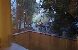 Apartament de 3 camere, semidecomandat, 52 mp, zona Budai