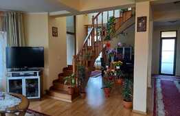 Casa de vanzare in cartierul Unirii