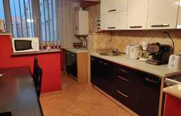 Apartament de 3 camere, decomandat, 68 mp, cartierul Dambul 