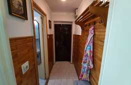 Apartament cu 2 camere, 32 mp, semidecomandat, zona Mureșeni