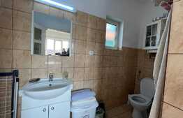 Casa de vânzare, 2 camere, teren 5,1 ari, în Ernei!