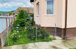 Casa in Santana-Curteni 160 mp cu teren 500 mp , finisata si mobilata